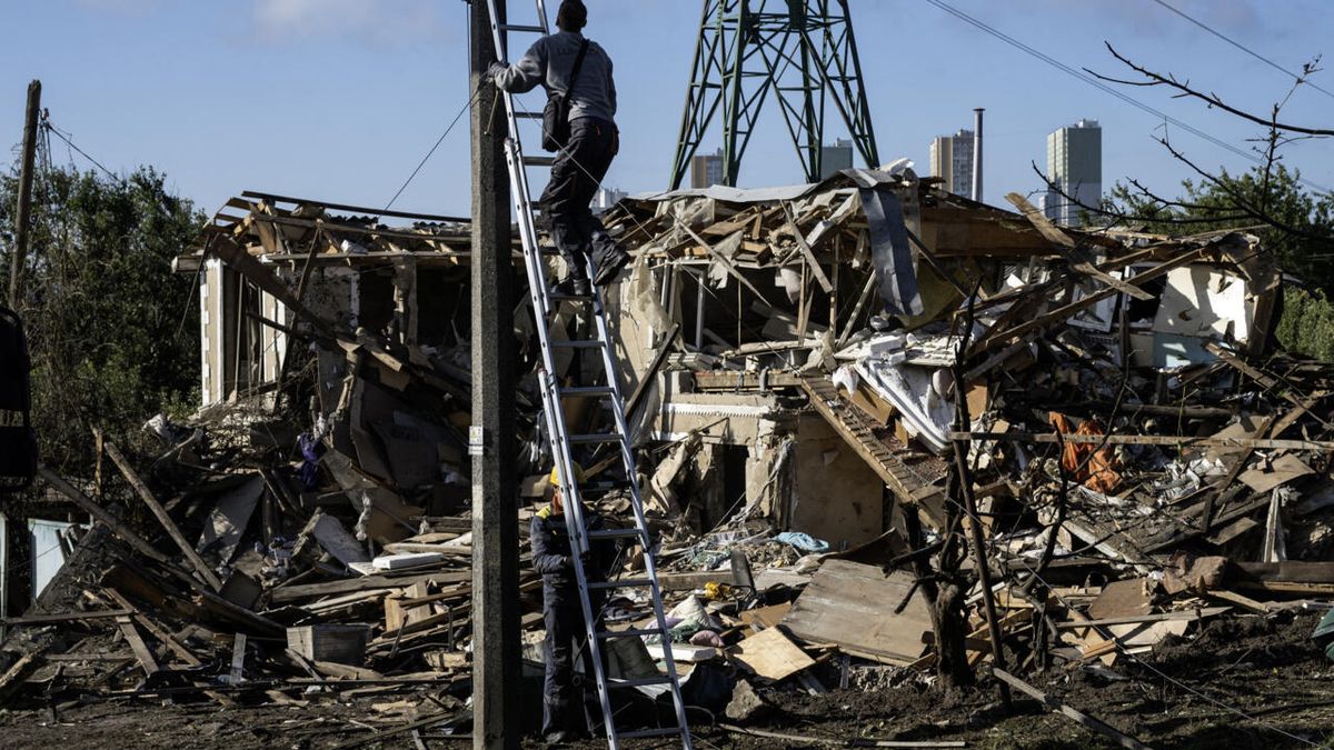 Cold Nights, Dark Streets: Russia’s Power Blitz on Ukraine