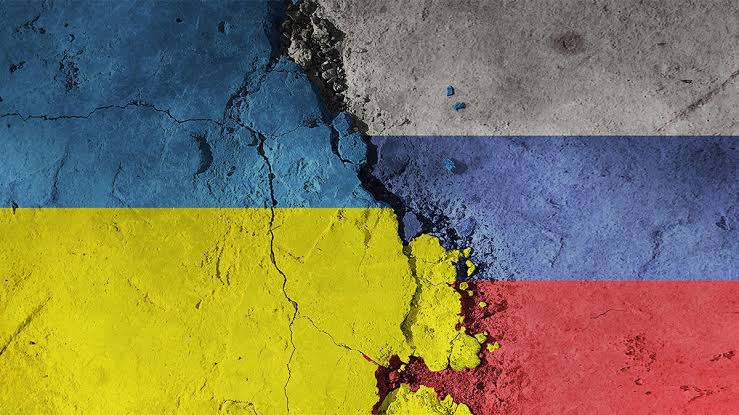 Kherson Under Siege: Russian Strikes Highlight Enduring Frontline Volatility and Civilian Toll