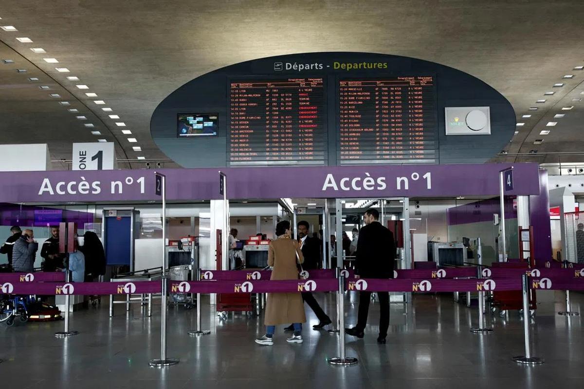 EU Maintains Flight Delay Compensation Threshold Amid Airlines' Pressure