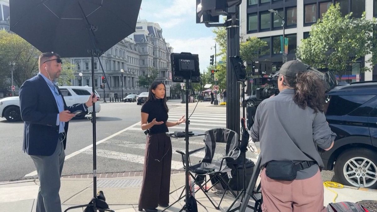 When the White House Picks Its Reporters: The Public's Right to Know on Trial