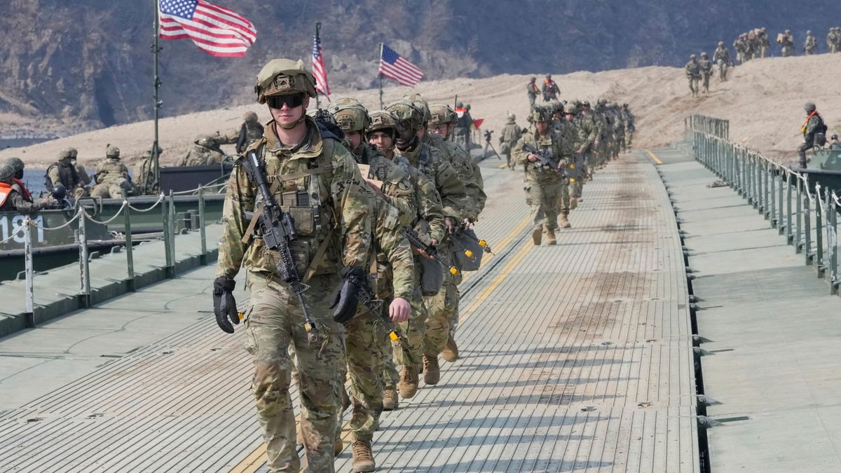 US Court Upholds Injunction Against Trump's Transgender Military Ban