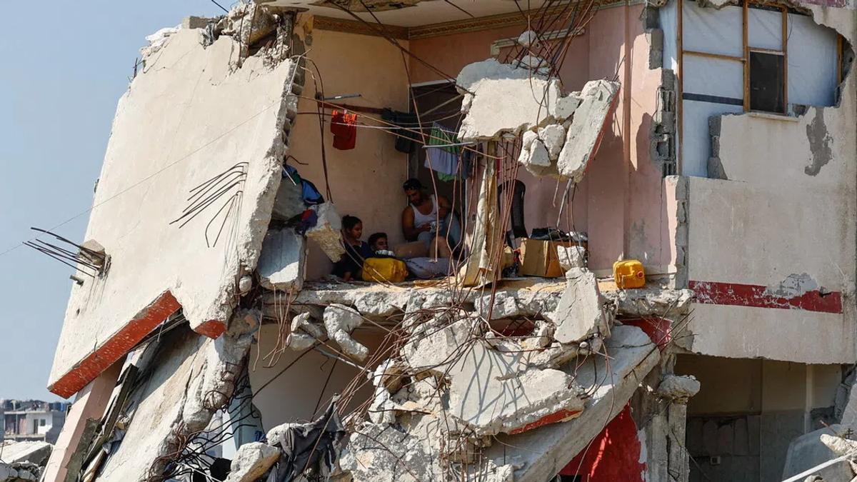 Gaza's Delicate Dance: Peace Plans and Airstrikes