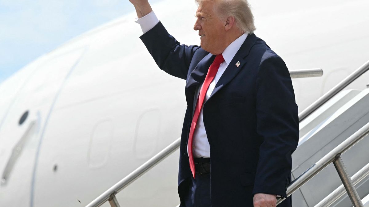 Trump's Wisconsin Visit: A Calculated Gamble for Rural Support
