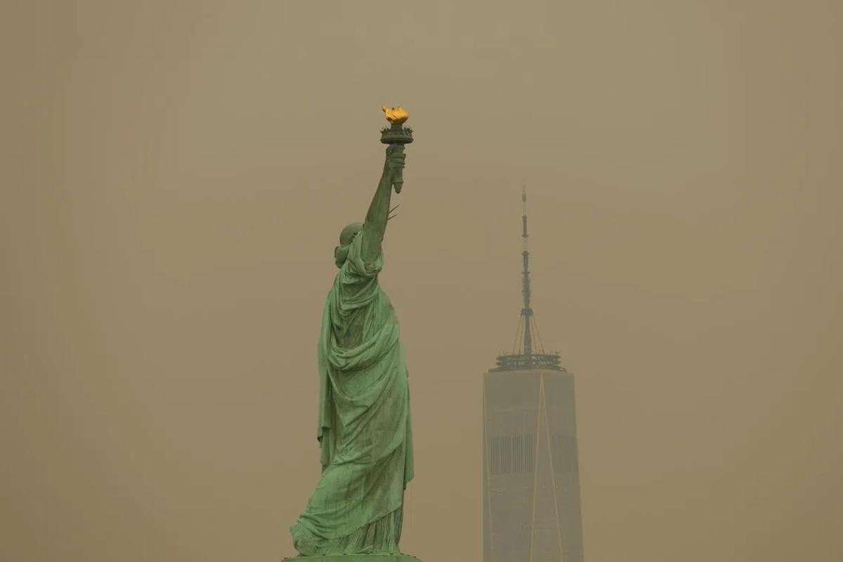 Canadian Wildfire Smoke Blankets New York Ahead of World Cup Final: Regional Implications and Future Consequences