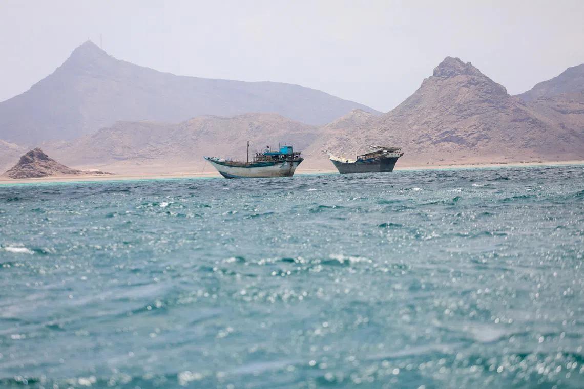 Geopolitical Tides: Bab el-Mandeb Shipping Rises Amid US-Iran Diplomatic Hopes, Hormuz Tensions Persist