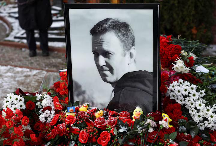 UK Sanctions Russians Over Navalny's Death, Reaffirming Stance Against Chemical Weapons