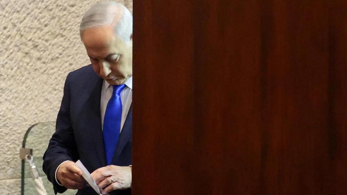 Netanyahu's Northern Front: Domestic Pressure Mounts Amidst Hezbollah Conflict and US Diplomacy