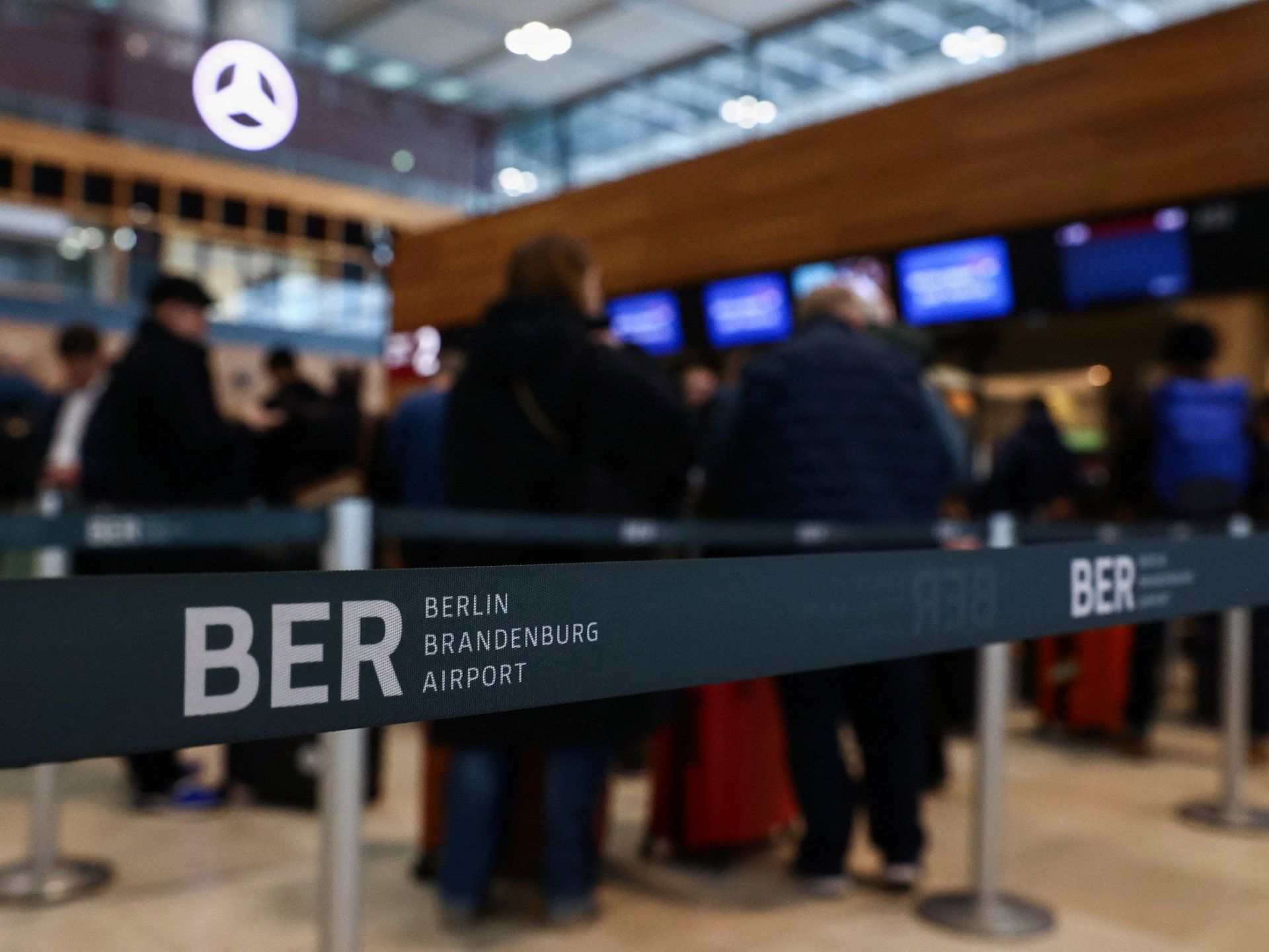 EU's Digital Border System Sparks Travel Chaos, Posing Economic and Reputational Risks