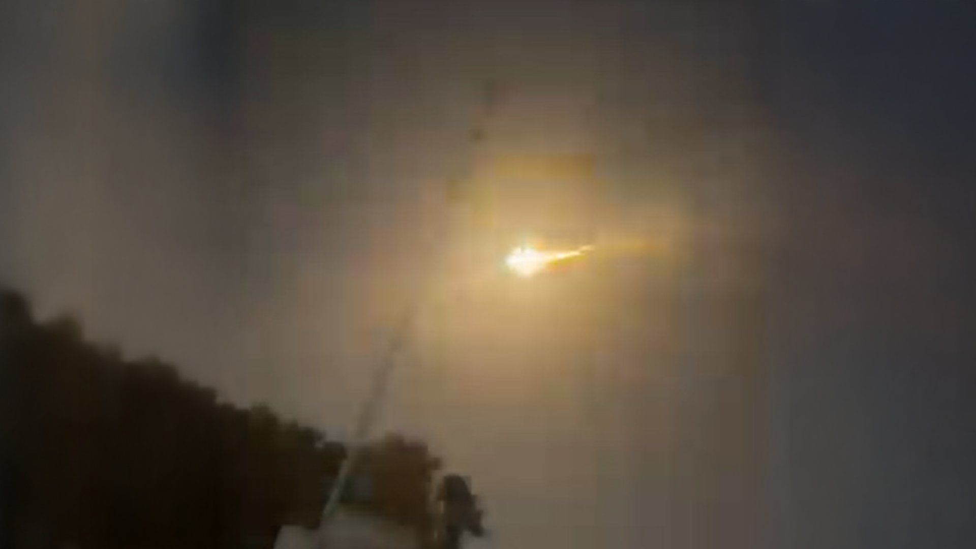 A Night of Fire Over Tripoli: Who’s Behind the Unseen Sky Threat?