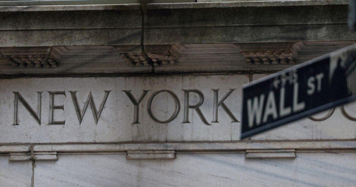 Wall Street's AI Frenzy Leaves Main Street in the Dust