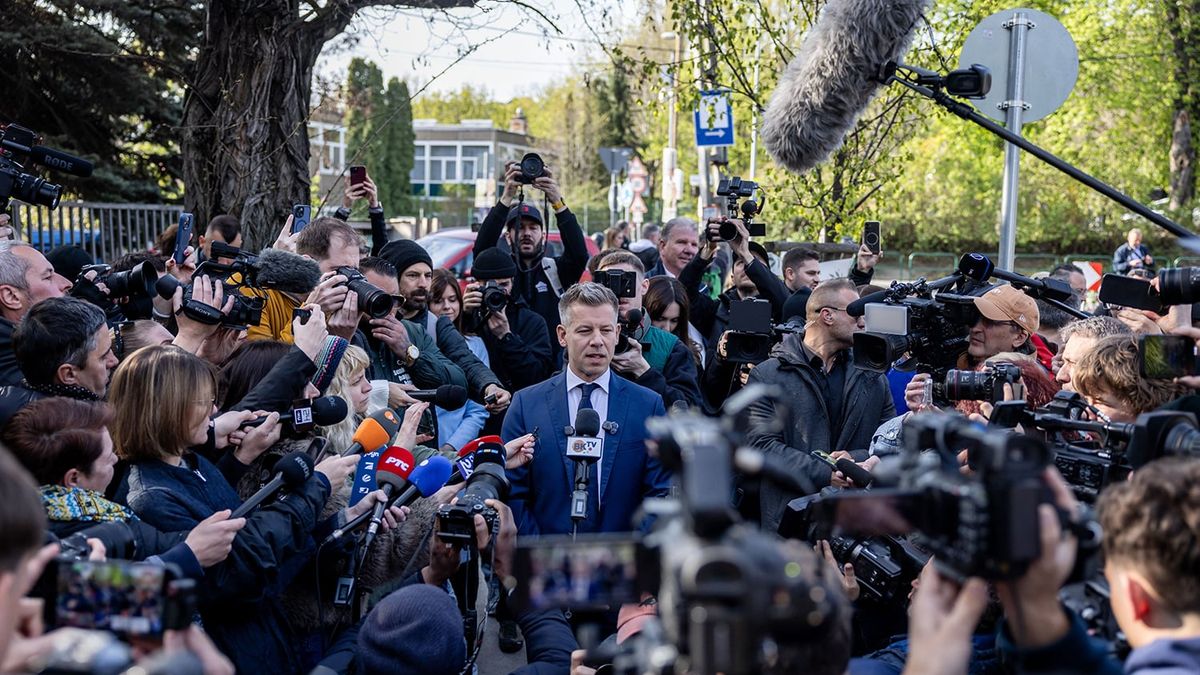 When State TV Stops Talking: Hungary’s Fight to Reclaim Its Airwaves