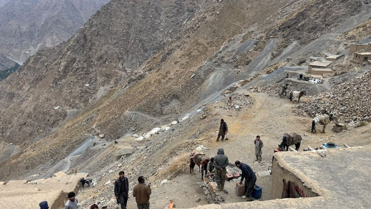 Beneath Panjshir's Peaks, Miners Dig for Survival as Global Powers Watch