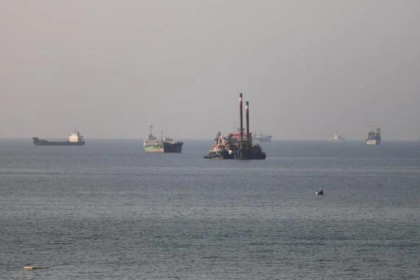 US Navy Capable of Opening Strait of Hormuz, But Allies and Diplomacy Required