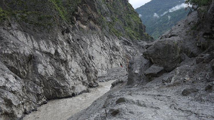 When Glaciers Collapse, Borders Don't Matter: China's Bid for Mountain Power
