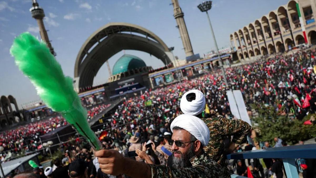 Iran's 'Axis of Resistance' Solidifies Amid Khamenei Funeral Ceremonies