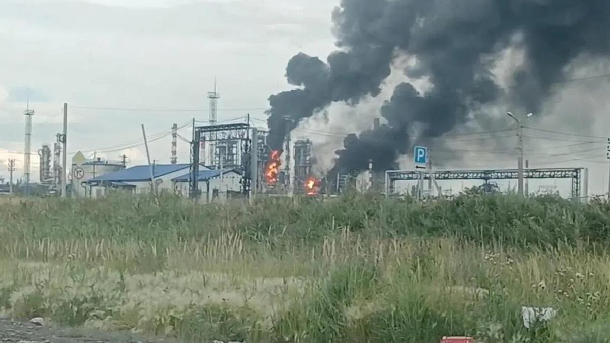 Ukraine's Long-Range Strikes on Russia: A Turning Point in the Conflict?