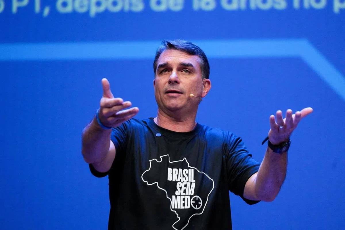 Brazil's Supreme Court Bars Bolsonaro from Visiting Father Amid Election Rift