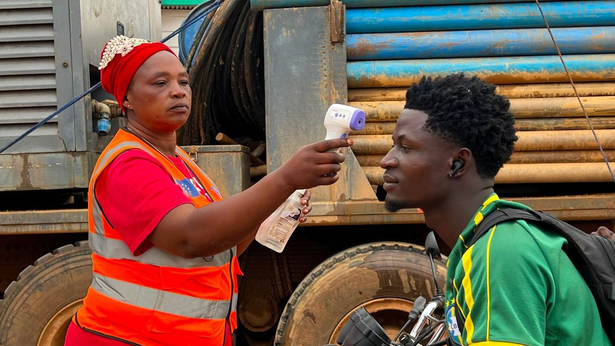 The Thin Line Between Humans and Gorillas: Ebola in the DRC