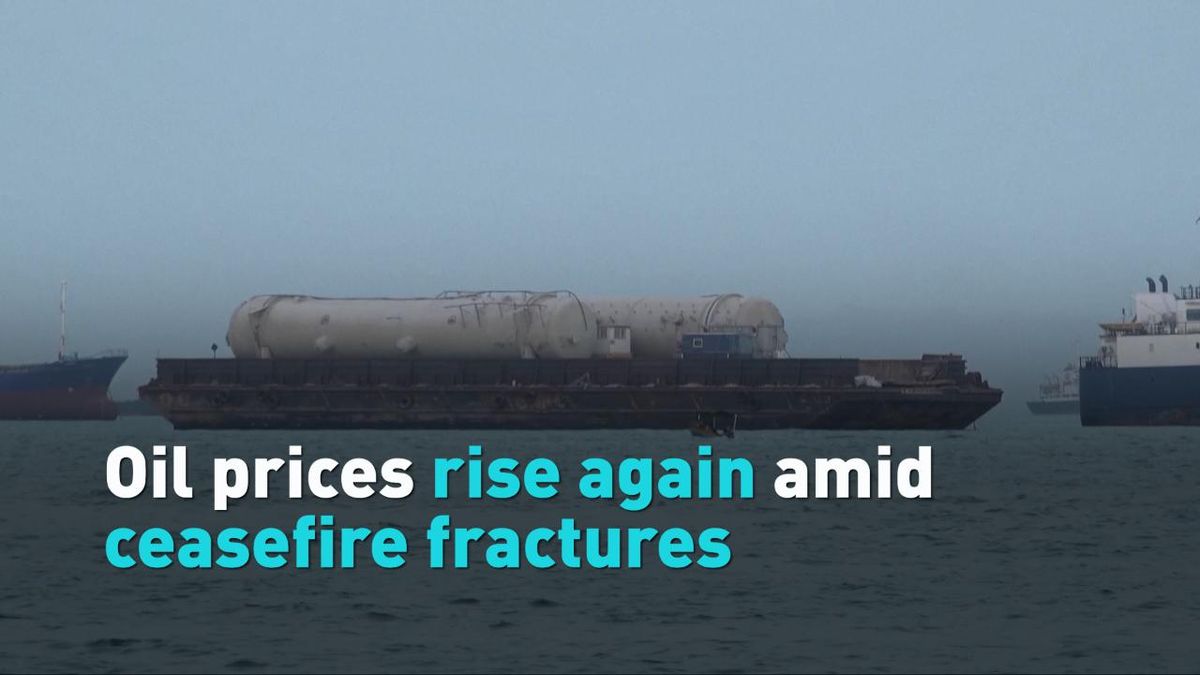 Strait of Hormuz Tensions Escalate as U.S.-Iran Ceasefire Fractures, Driving Oil Prices Up