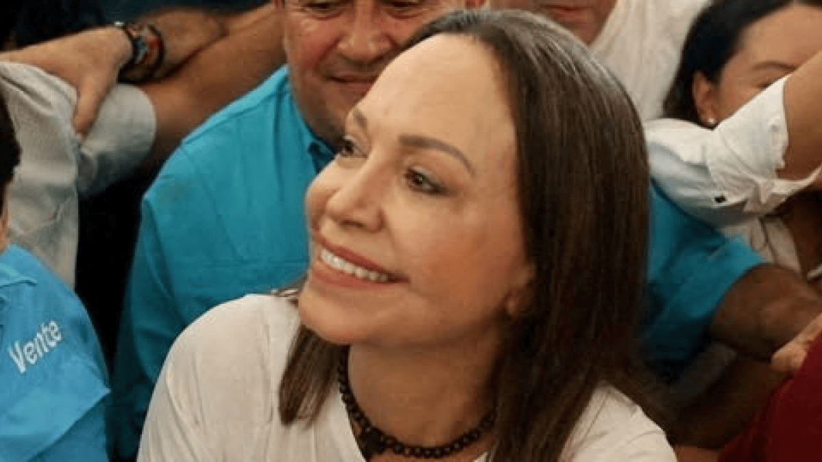 Venezuela's High Stakes Return: A Leader's Gamble, A Nation's Hope