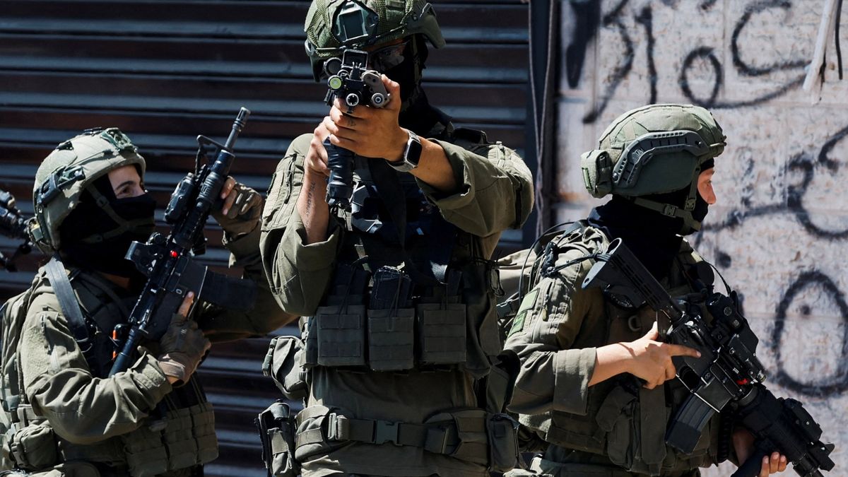 Qalandiya's Wounds: The Price of a Fragmented Land