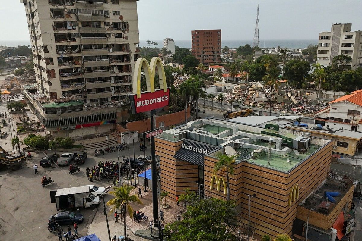 Venezuela's Post-Quake Response: Volunteer Clinics Highlight State Capacity Challenges in La Guaira