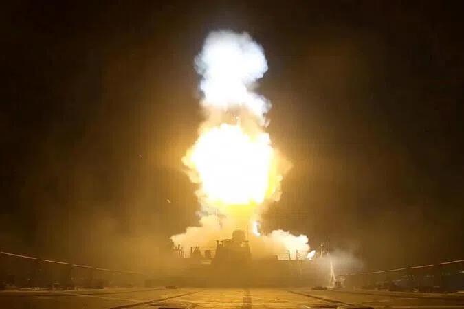 Strait of Hormuz Tensions Escalate: A Geopolitical Flashpoint