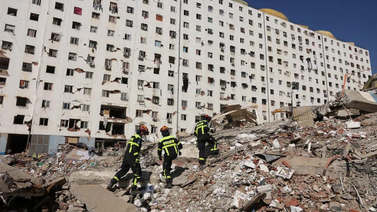 Two Quakes, Two Governments: The Human Cost of State Decay