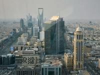 Families Flee Riyadh as Houthi Drones Threaten Saudi Soil