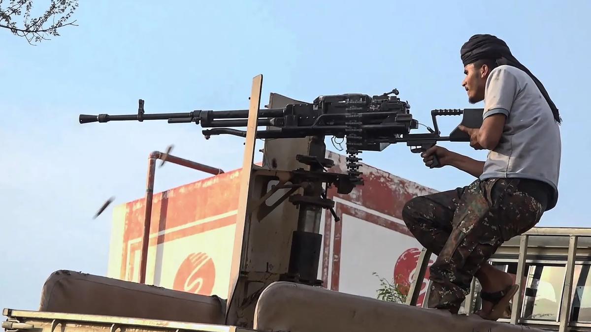 When the Red Sea Closes: Yemen’s New Frontline and the Saudi‑UAE Rift