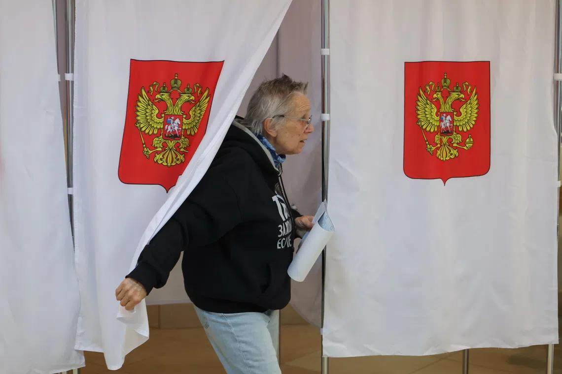 Moscow’s Ballot, Kyiv’s Drones: A War’s New Front