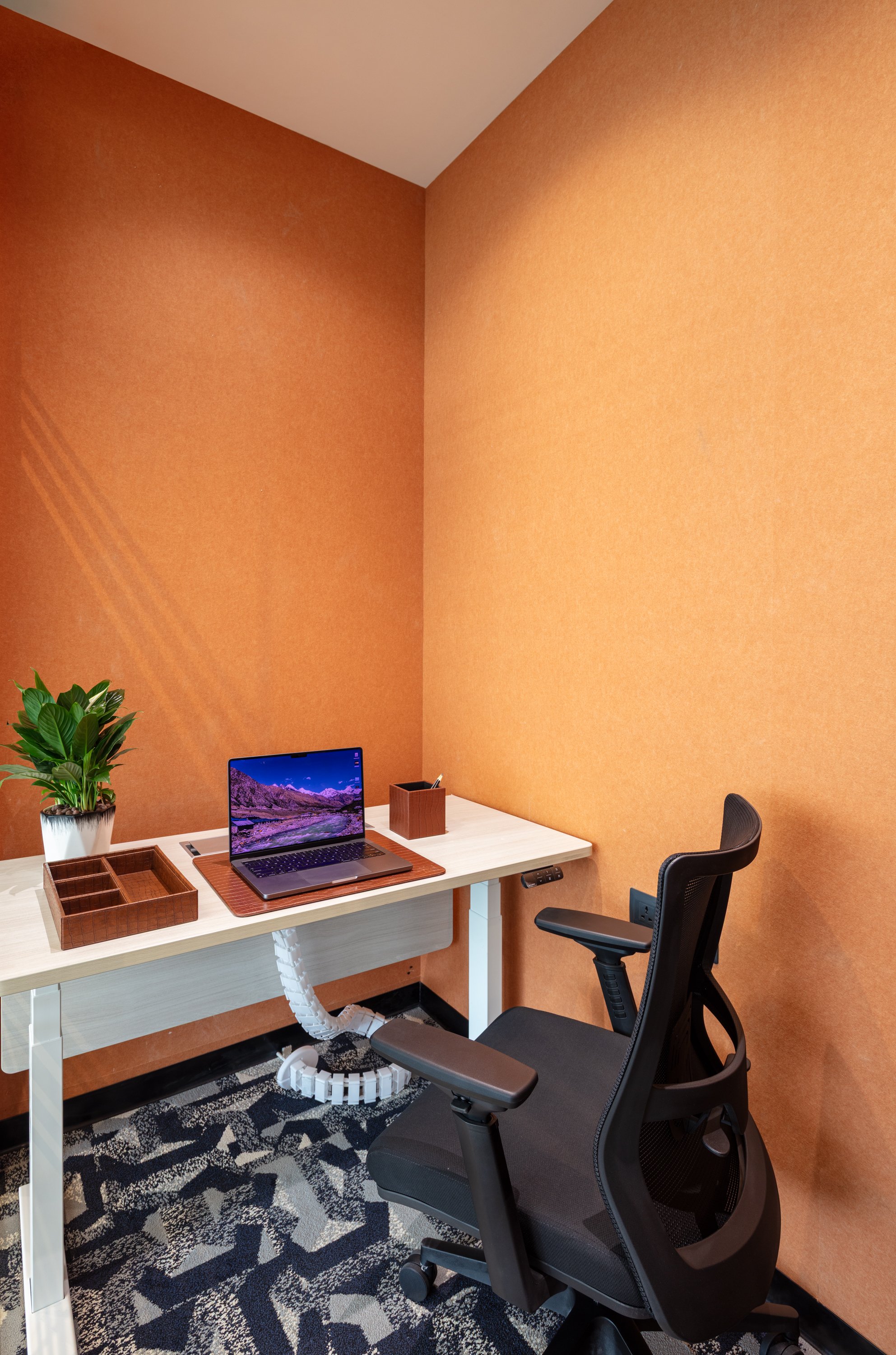 Dedicated Desk — Helios Business Park