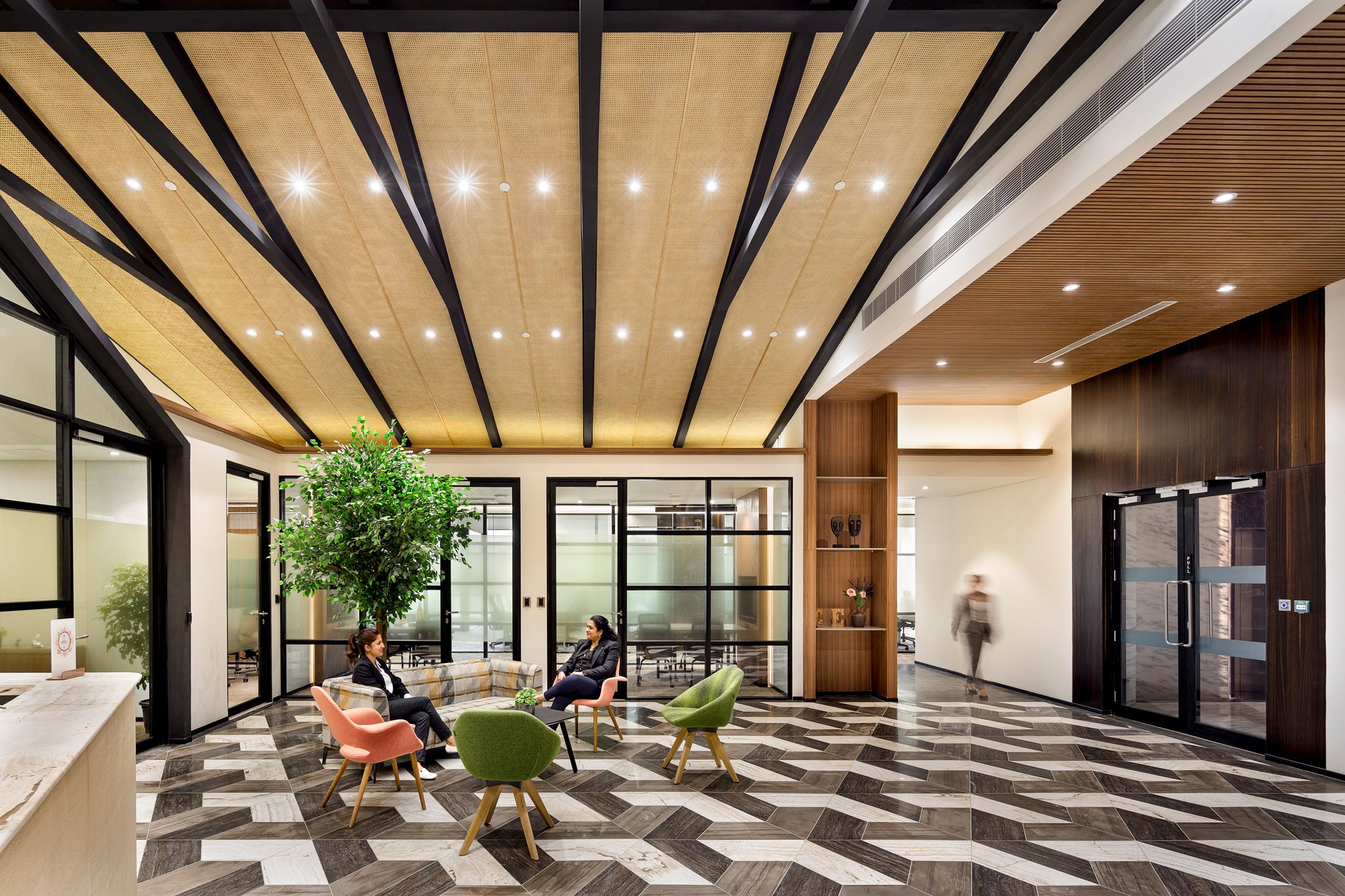 Arrival & Concierge — Prestige Trade Tower