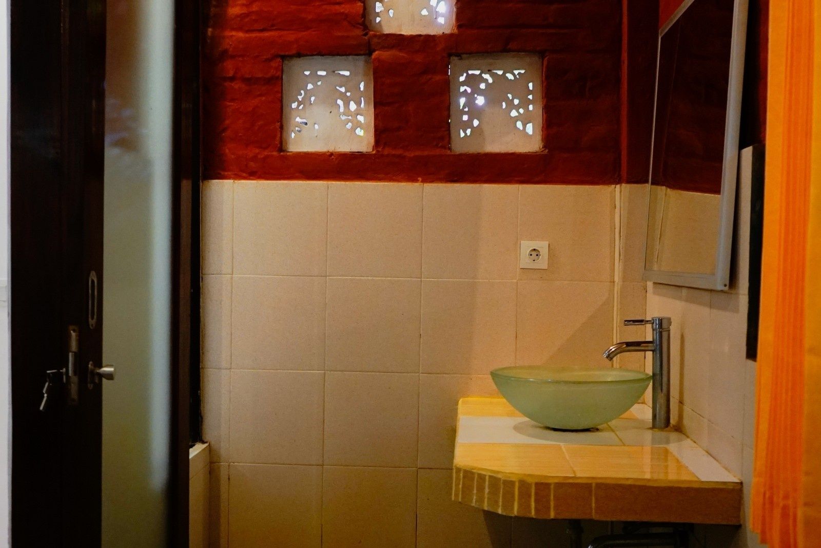 Images of budget rooms options