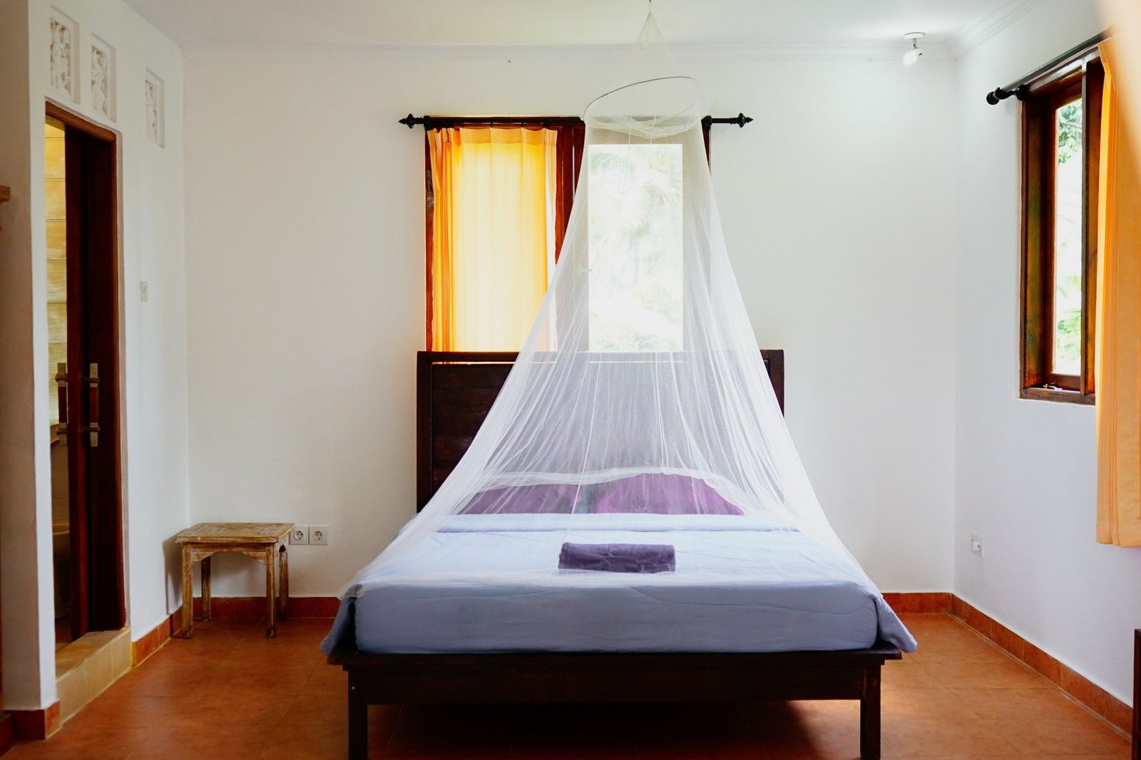 Images of standard rooms options