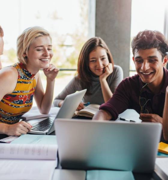 generatie Z: 5 scholieren aan het werk