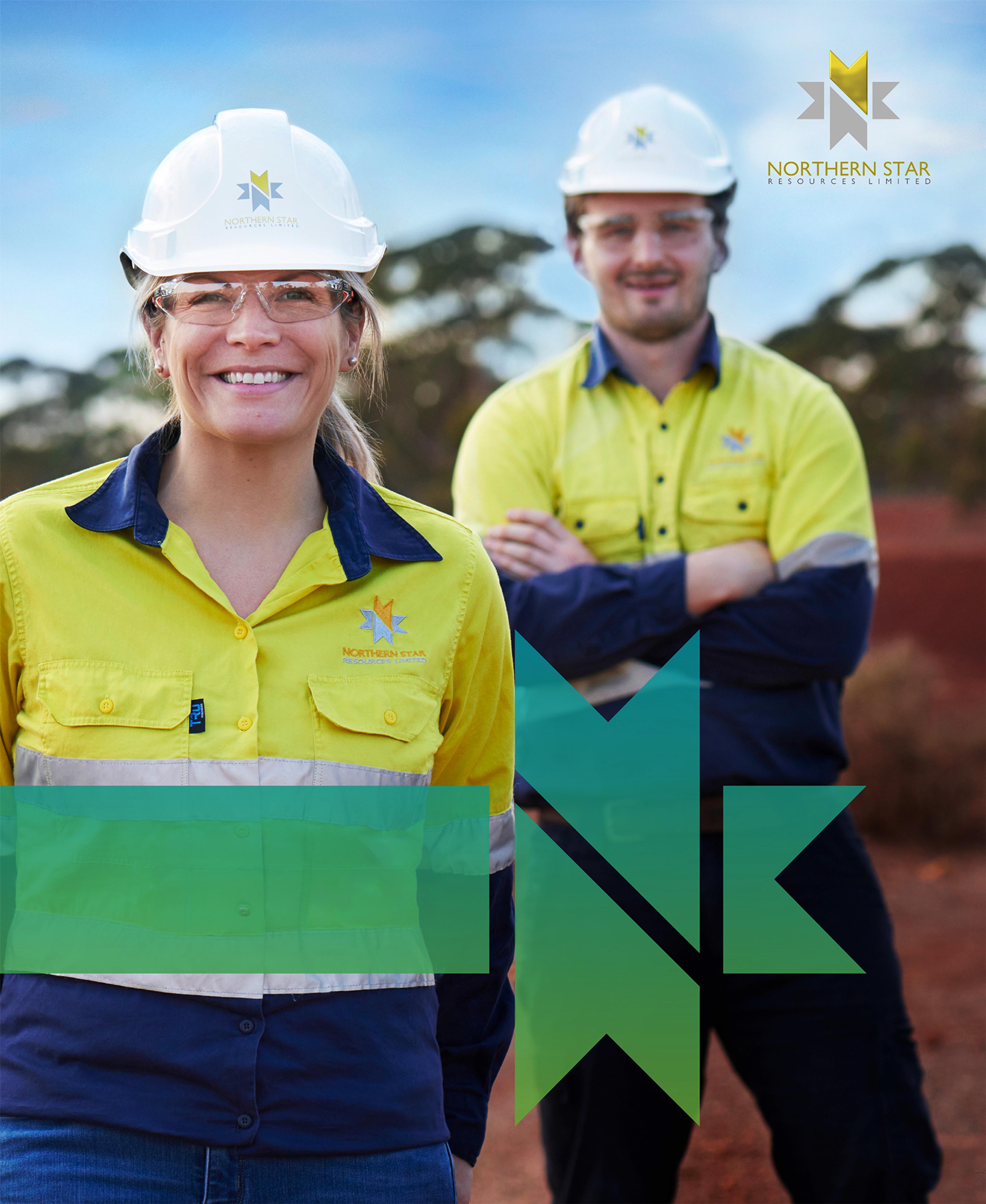 Two Northern Star workers in hi-vis on the 2019 Sustainability Report cover