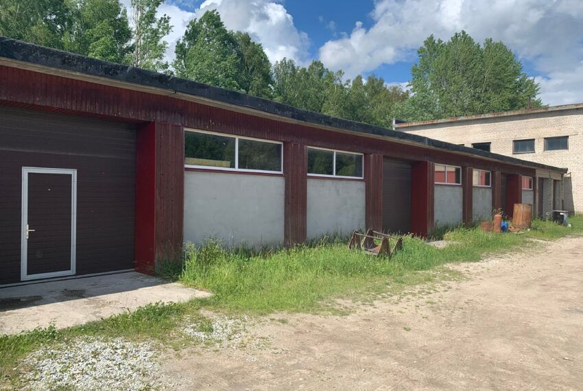 Laopinnad Rapla linna lähedal, 525 m² ja 250 m²