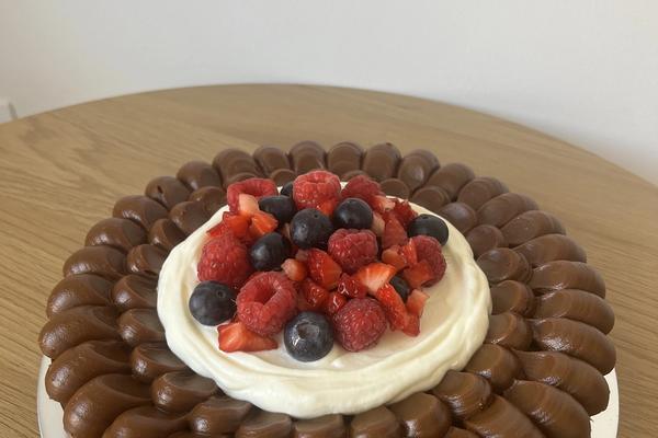 Brownie con frutos rojos