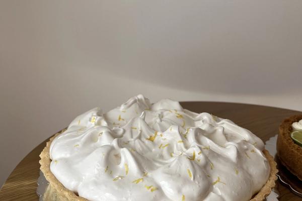 Lemon pie