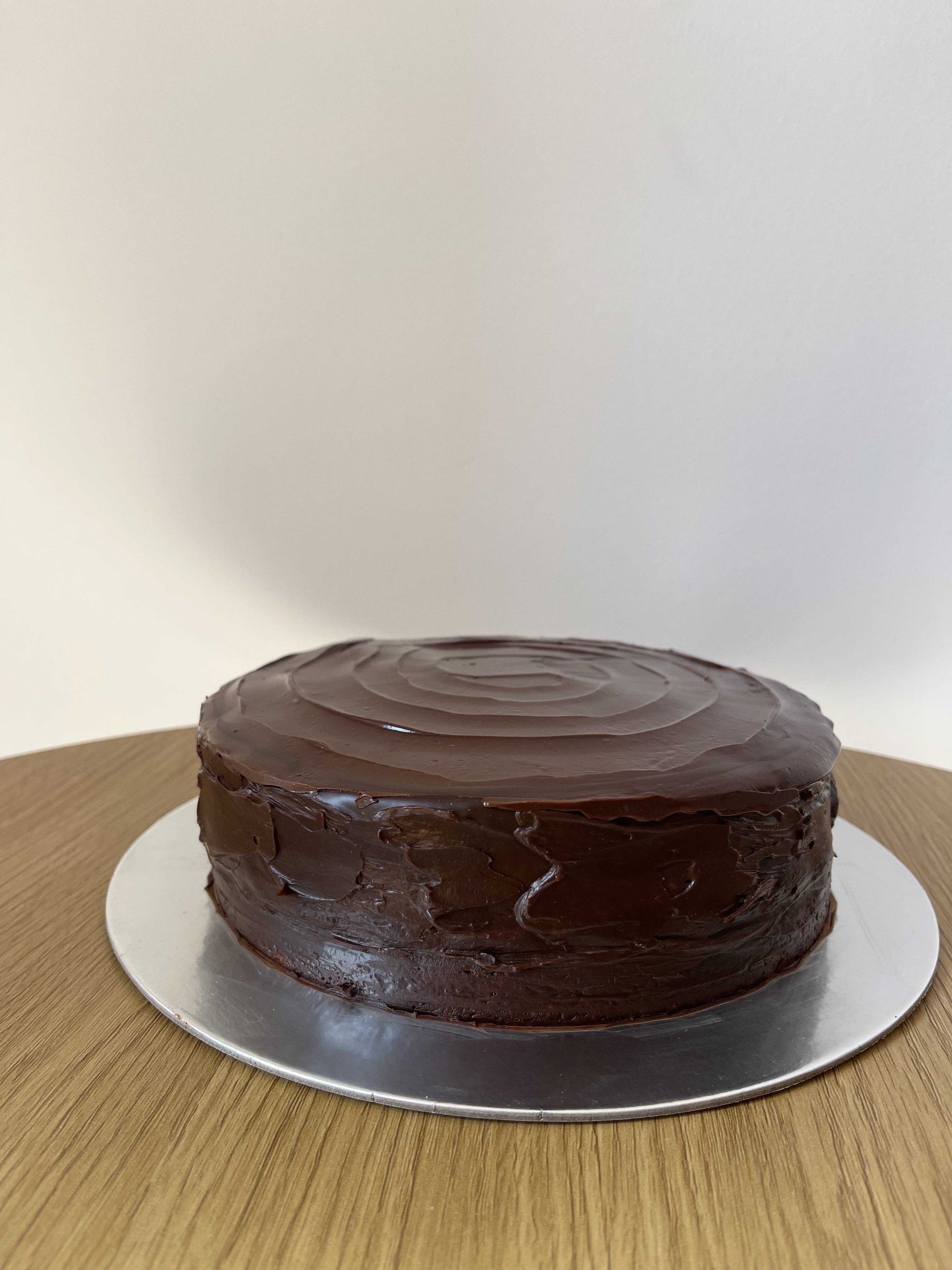 Bizcochuelo de vainilla con ganache de chocolate