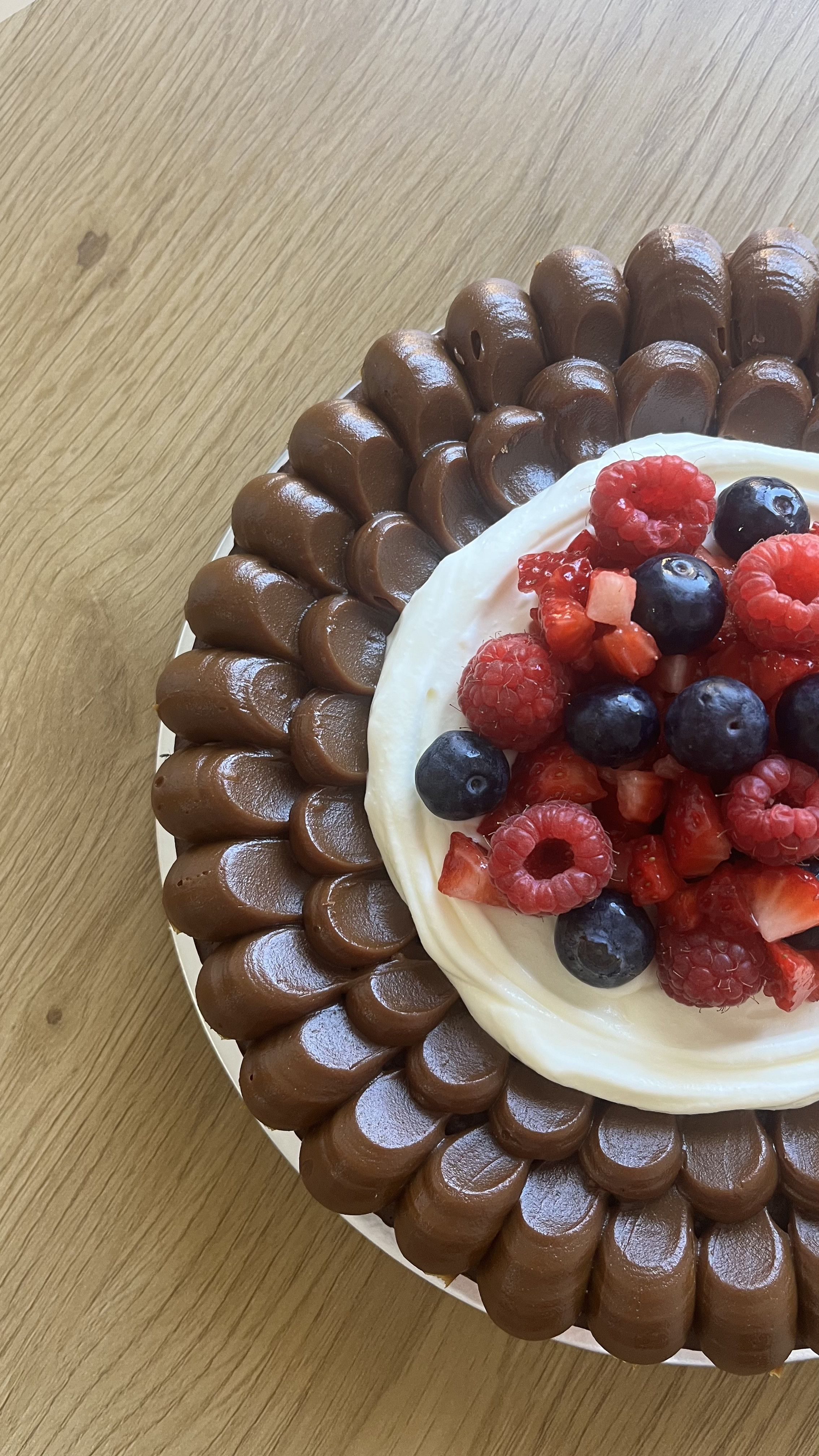 Brownie con frutos rojos