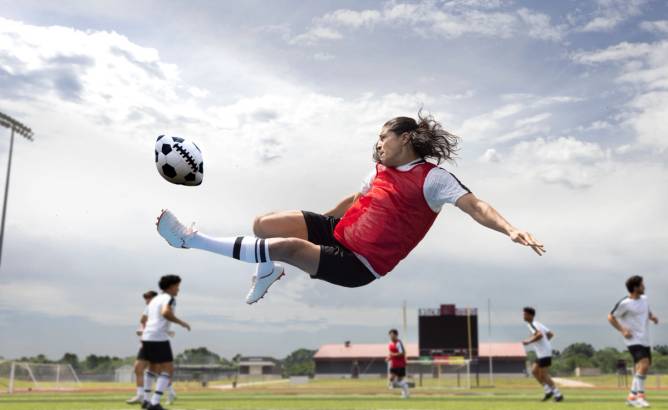 Cristo Fernández in State Farm ad