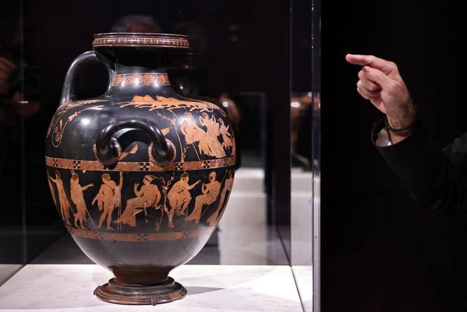 An Ancient Greek vase from the British Museum