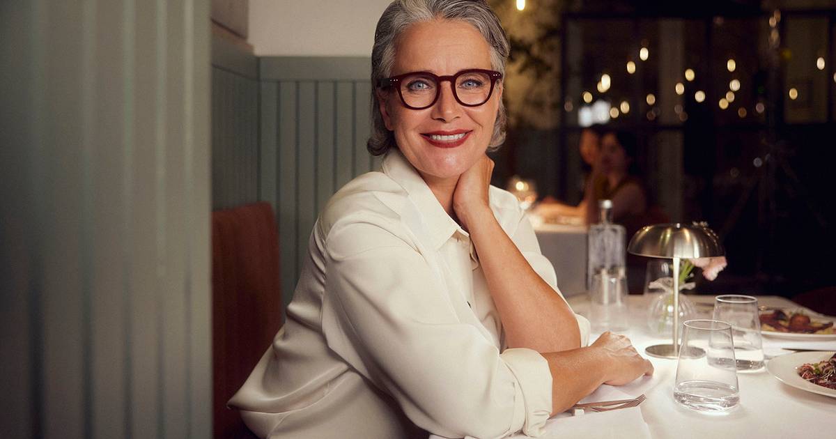 EssilorLuxottica designed glasses that help with hearing EssilorLuxottica designed glasses that help with hearing