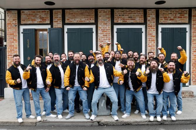 25 Jason Kelce lookalikes.