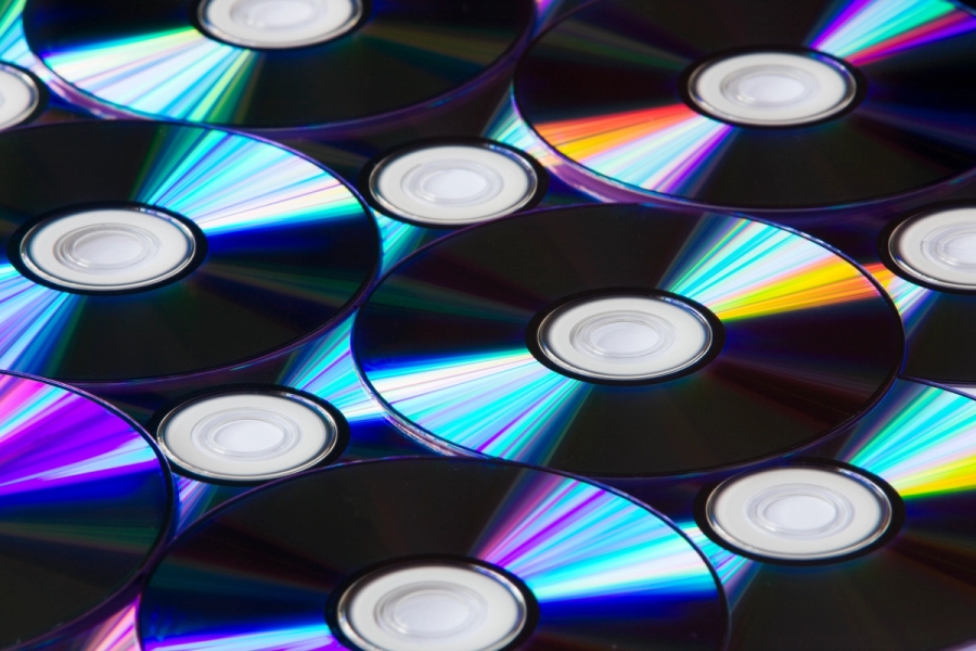 Scientists create 1.6-petabit optical storage disc