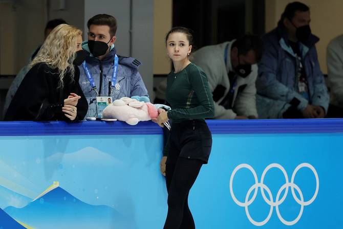Kamila Valieva and coach Eteri Tutberidze at Beijing 2022.