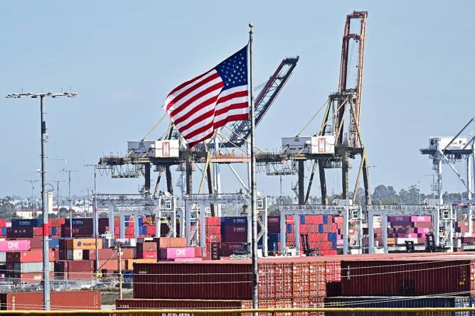 US cargo port