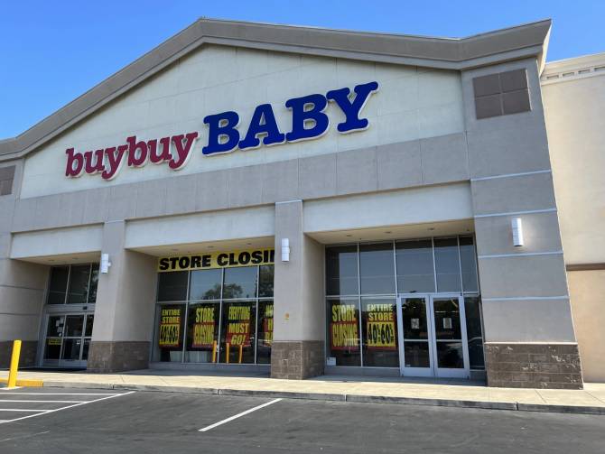 Buy Buy Baby store closing 